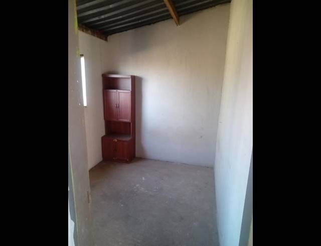 2 BEDROOM HOUSE FOR SALE IN PALM RIDGE